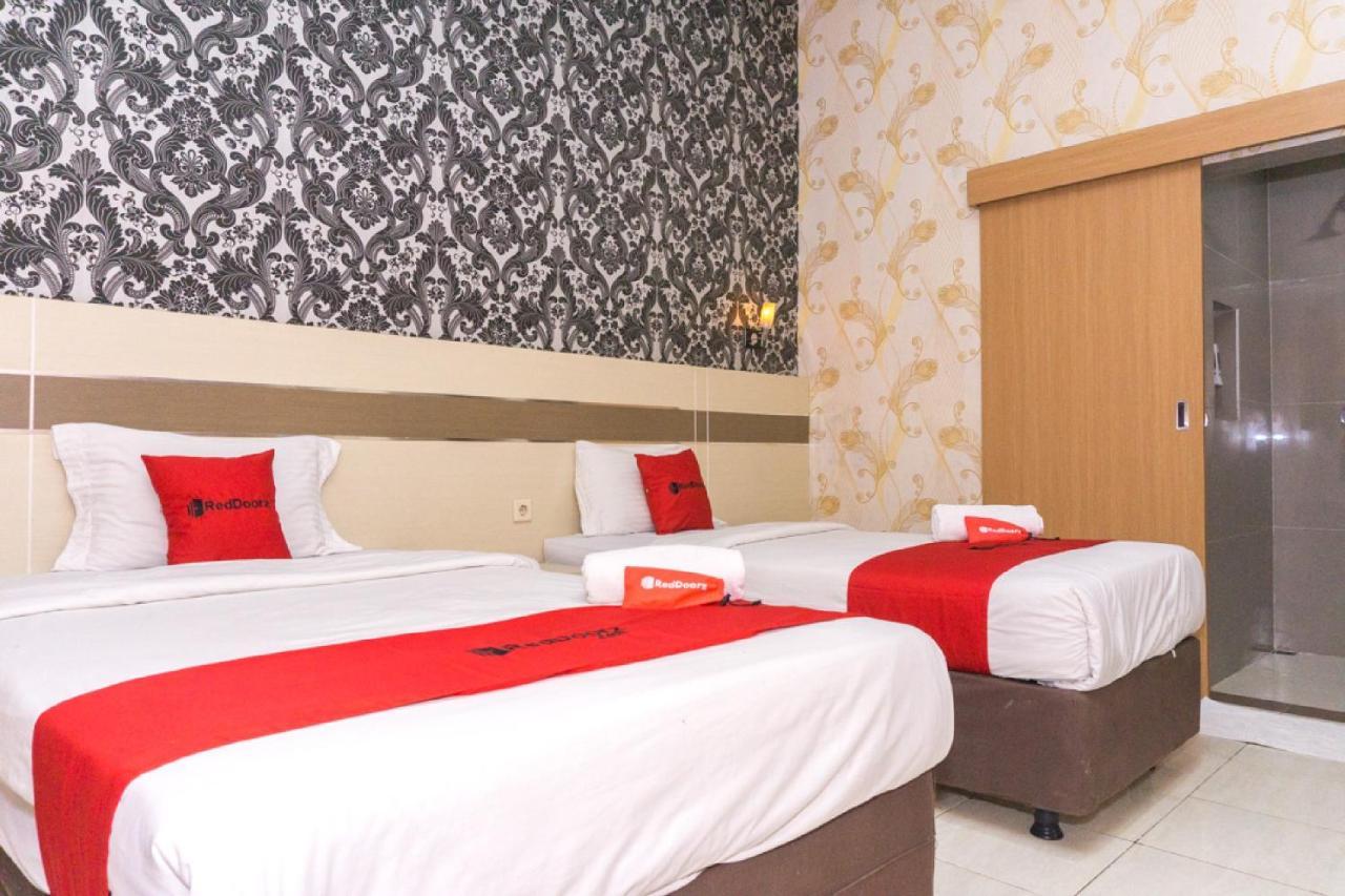 Reddoorz @ Tambolaka Sumba Hotell Lokokaki Exteriör bild