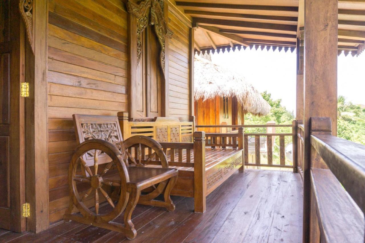 Reddoorz @ Tambolaka Sumba Hotell Lokokaki Exteriör bild