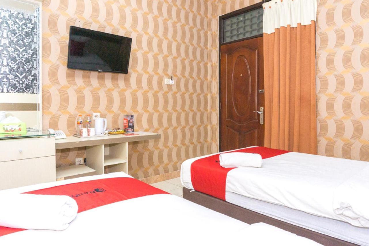 Reddoorz @ Tambolaka Sumba Hotell Lokokaki Exteriör bild